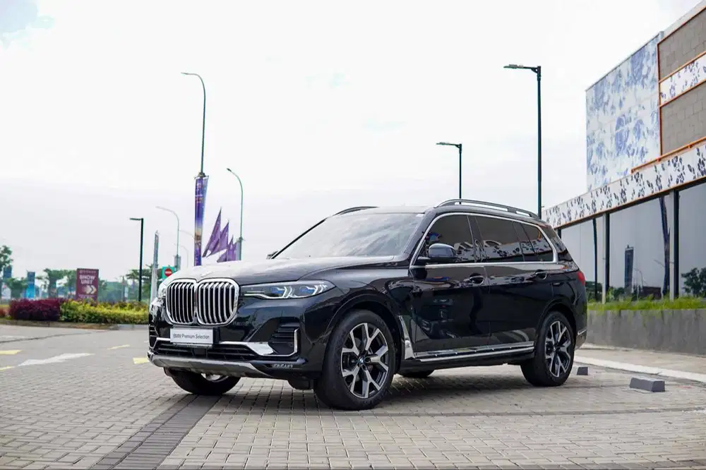 BMW X7 OPULENCE 2022 LOW KM