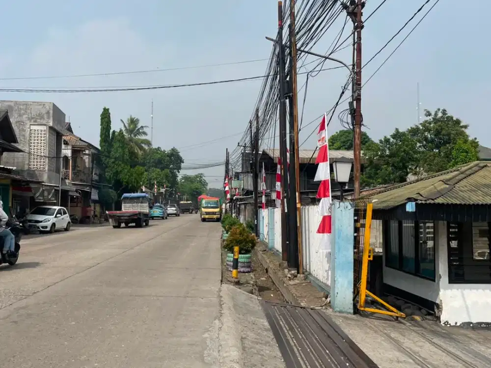 EX PABRIK KAROSERI DI CITEUREUP/GN. PUTRI