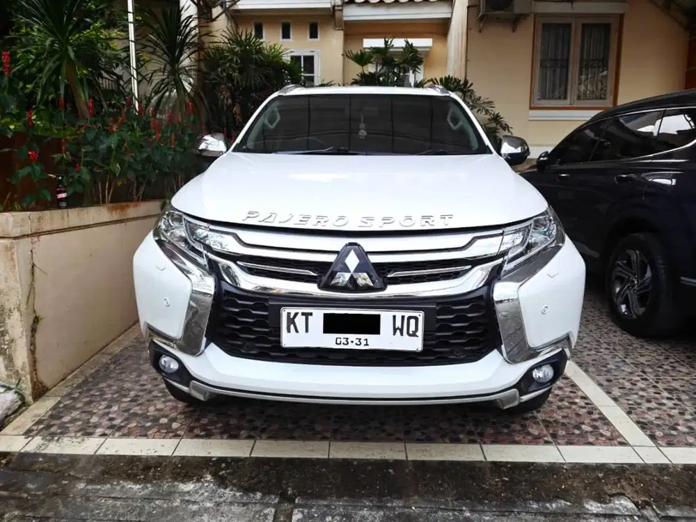 DIJUAL MITSUBISHI PAJERO SPORT - DAKKAR ULTIMATE 4x2 2.4L KM 15,000-an