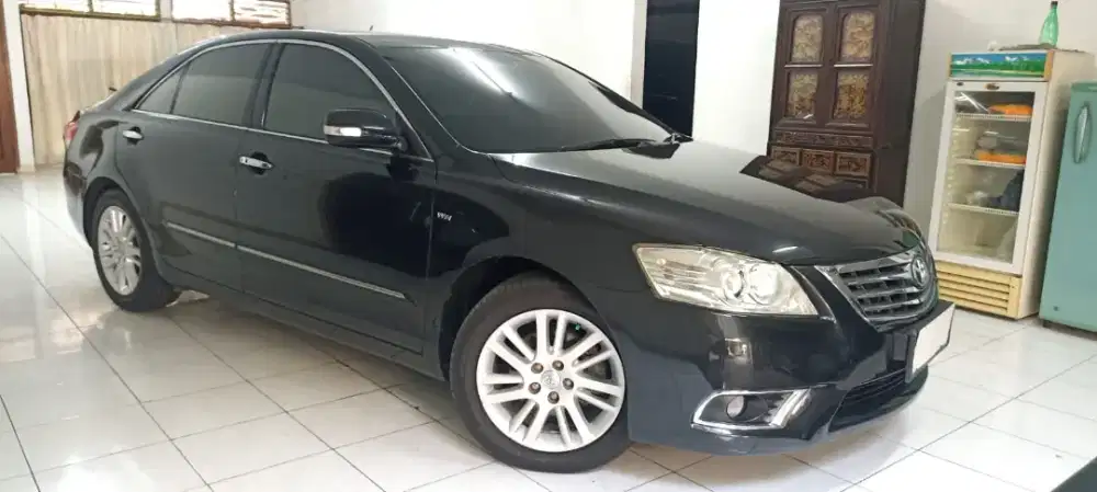 Toyota Camry V AT 2010