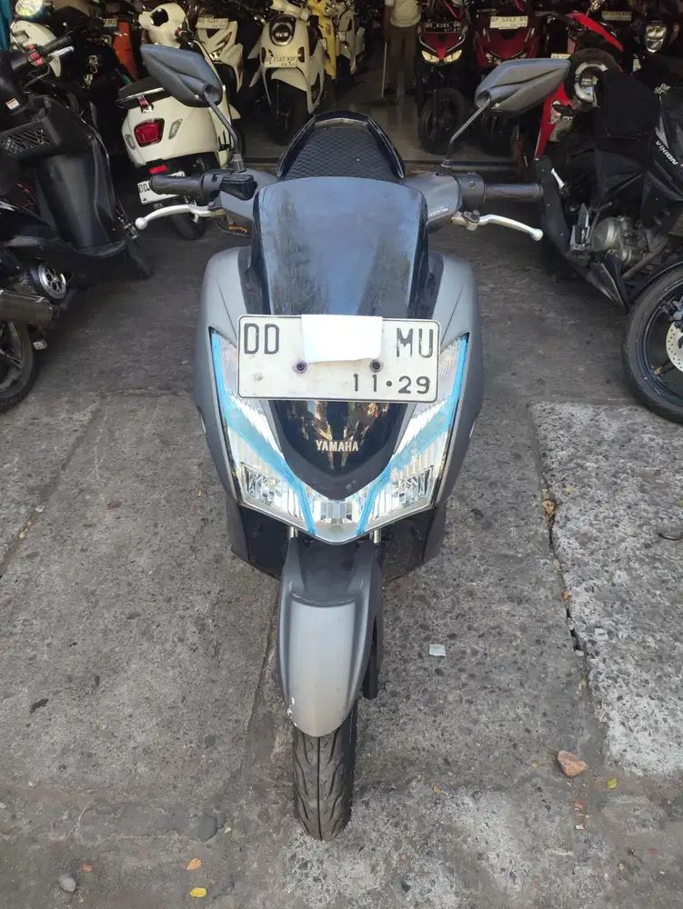 Yamaha Lexi 125cc 2019 Abu-Abu