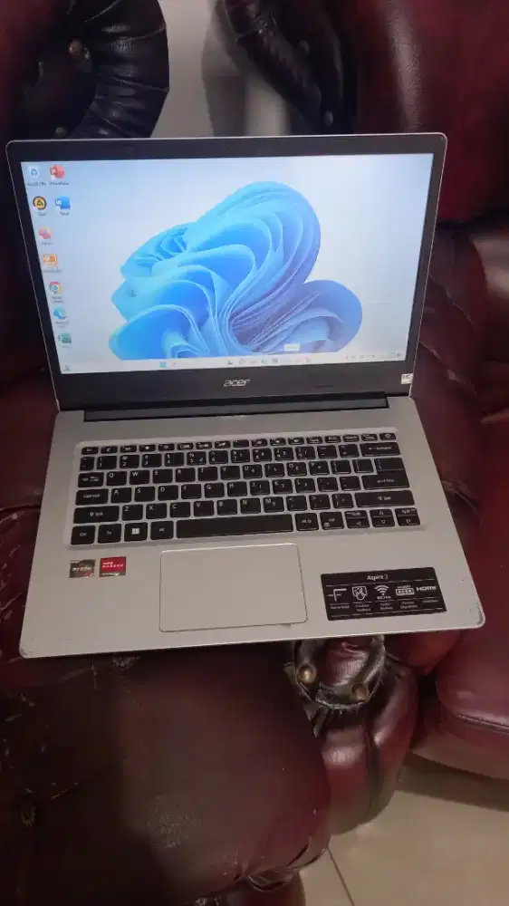 Laptop acer ryzen 3