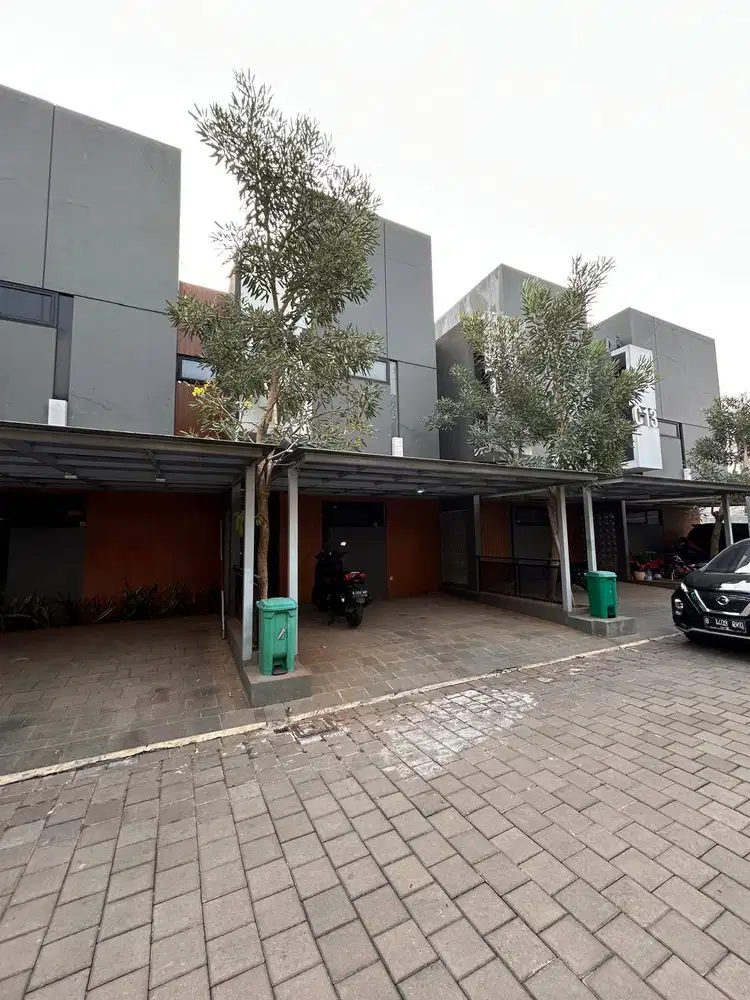 DISEWAKAN RUMAH ANAYA TOWNHOUSE