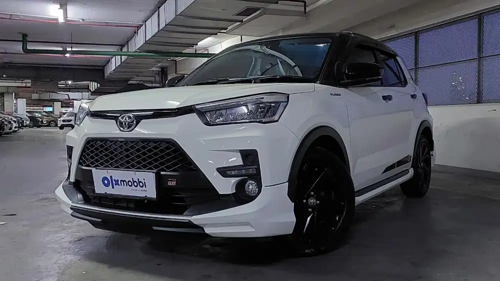 TDP 1 JUTA Toyota Raize 1.0 GR Sport TSS Two Tone AT 2023 Hitam CDITB