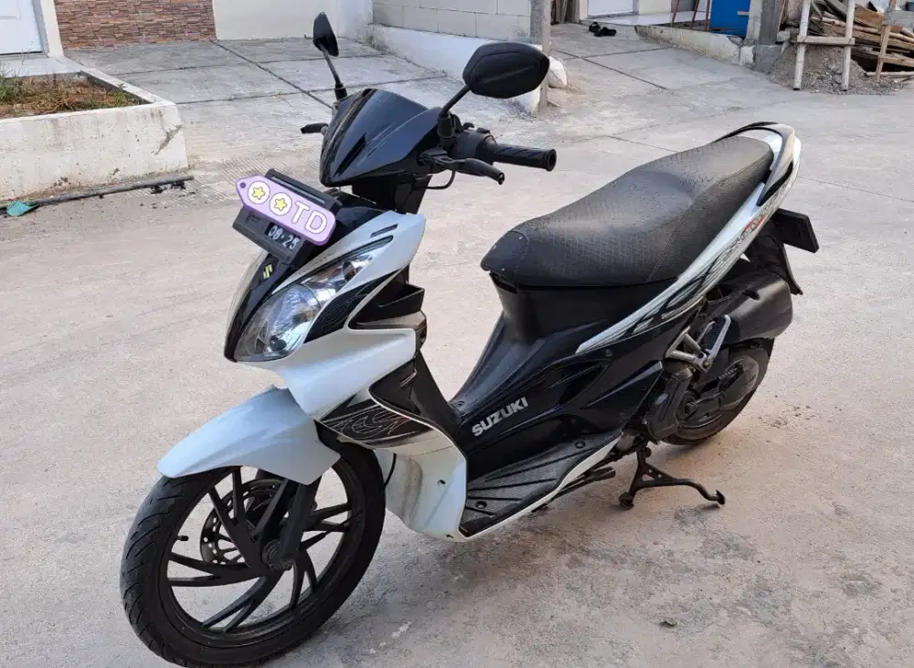 Suzuki Skywave 125 Thn 2010 (Putih)