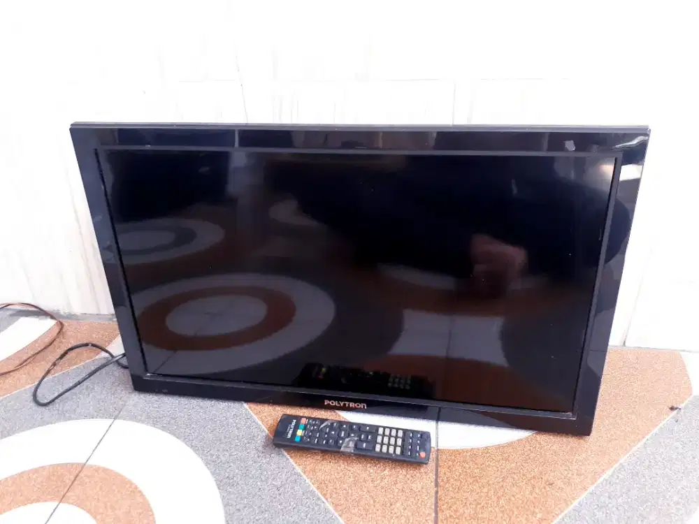 TV FREE BRACKET POLYTRON LED 24IN 24V1853 DIGITAL TV MULUS SEGEL