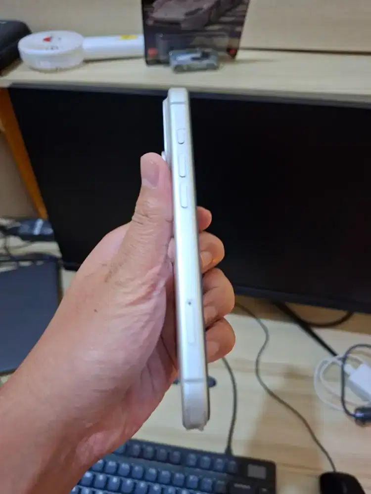 Iphone 17 Pro 256GB Silver Garansi Resmi Indo