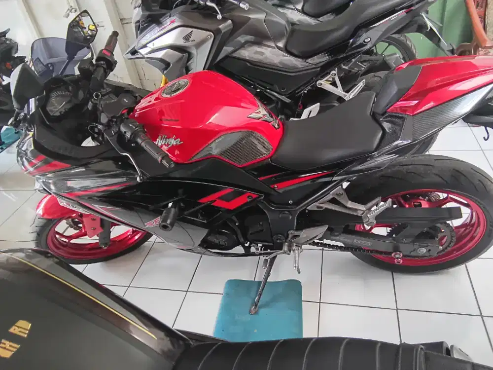 Kawasaki Ninja 250 FI SE Tahun 2015