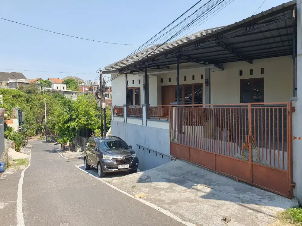 Disewakan Rumah Pribadi Candi Penataran Timur Semarang