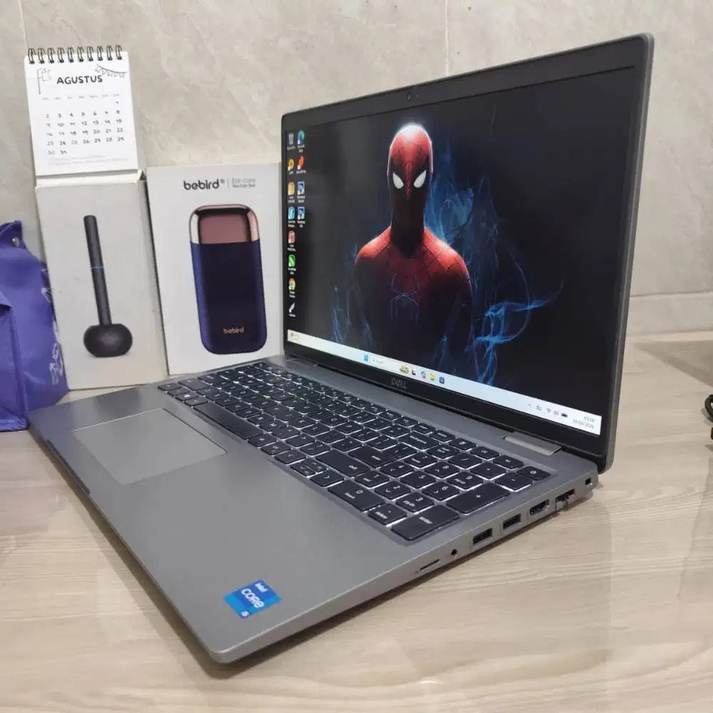 Laptop Dell Latitude 5520 Intel Core i5 Gen 11th Layar Lebar