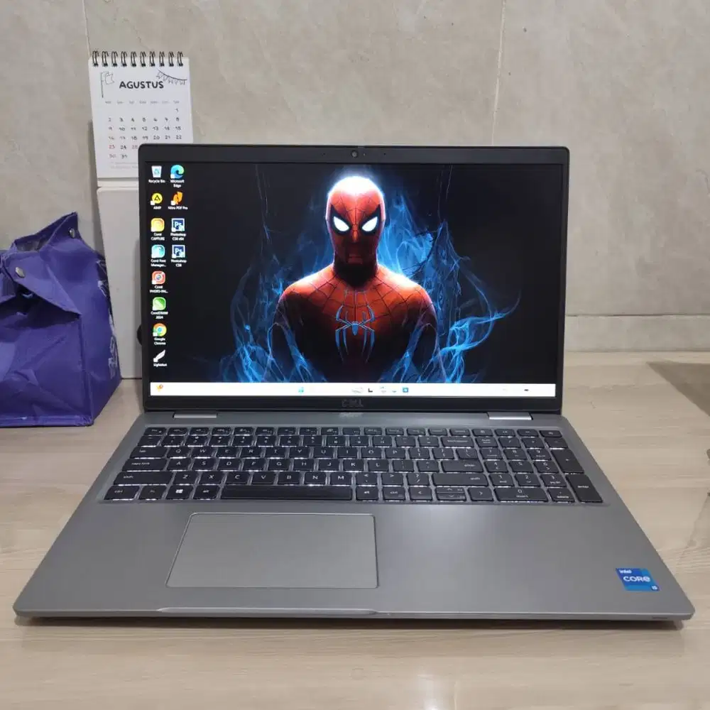 Laptop Dell Latitude 5520 Intel Core i5 Gen 11th Layar Lebar
