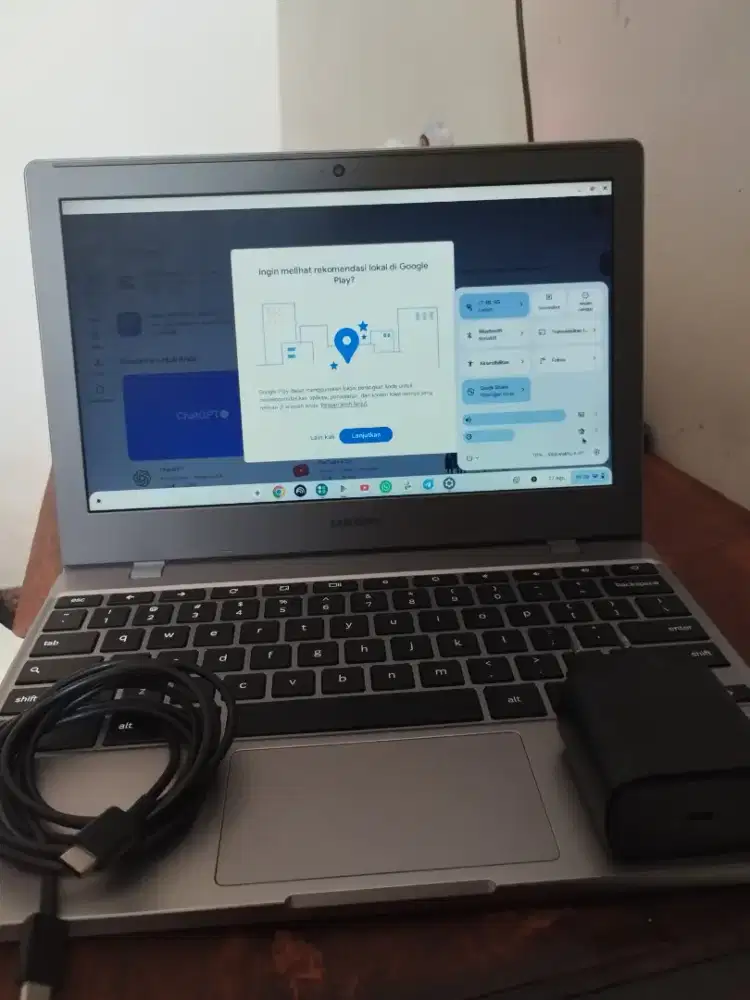 SAMSUNG CHROMEBOOK 4