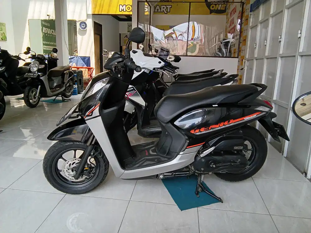 Honda Genio Cbs Tahun 2023