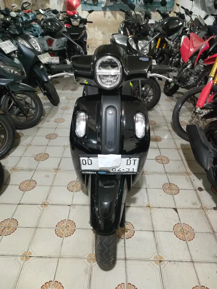Yamaha Fazzio 125cc 2026 Hitam