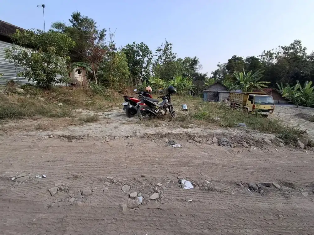DIJUAL TANAH PEKARANGAN GAMPING SLEMAN DEKAT UMY, EXIT TOL, SHM SIAP BANGUN
