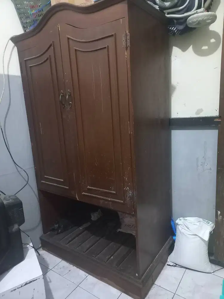 Almari kayu jati mulus