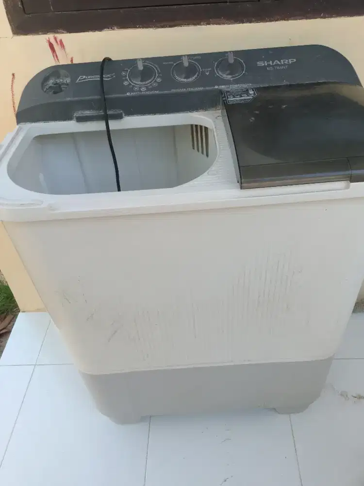 Jual cepat mau pindah!! Mesin cuci Sharp no minus
