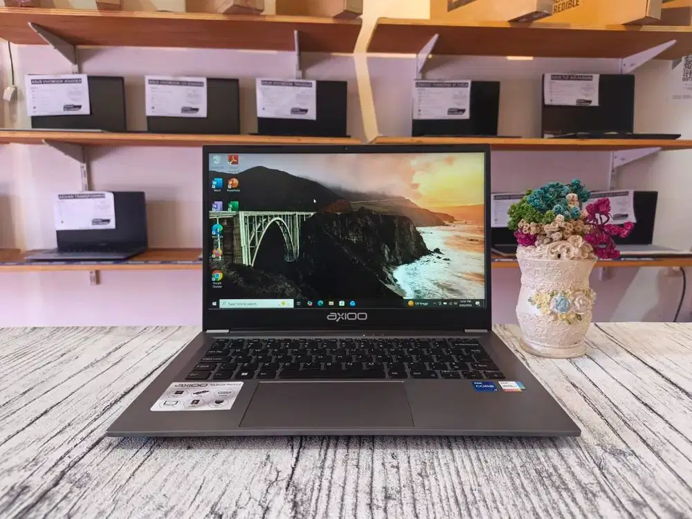 Laptop AXIOO MYBOOK PRO K7.2 Intel Core i7-1195G7 Ram 8GB