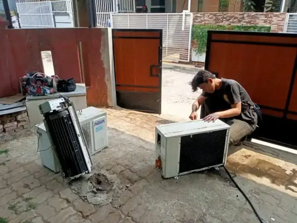 Jasa servis kulkas mesin cuci ac pompa air bongkar pasang AC