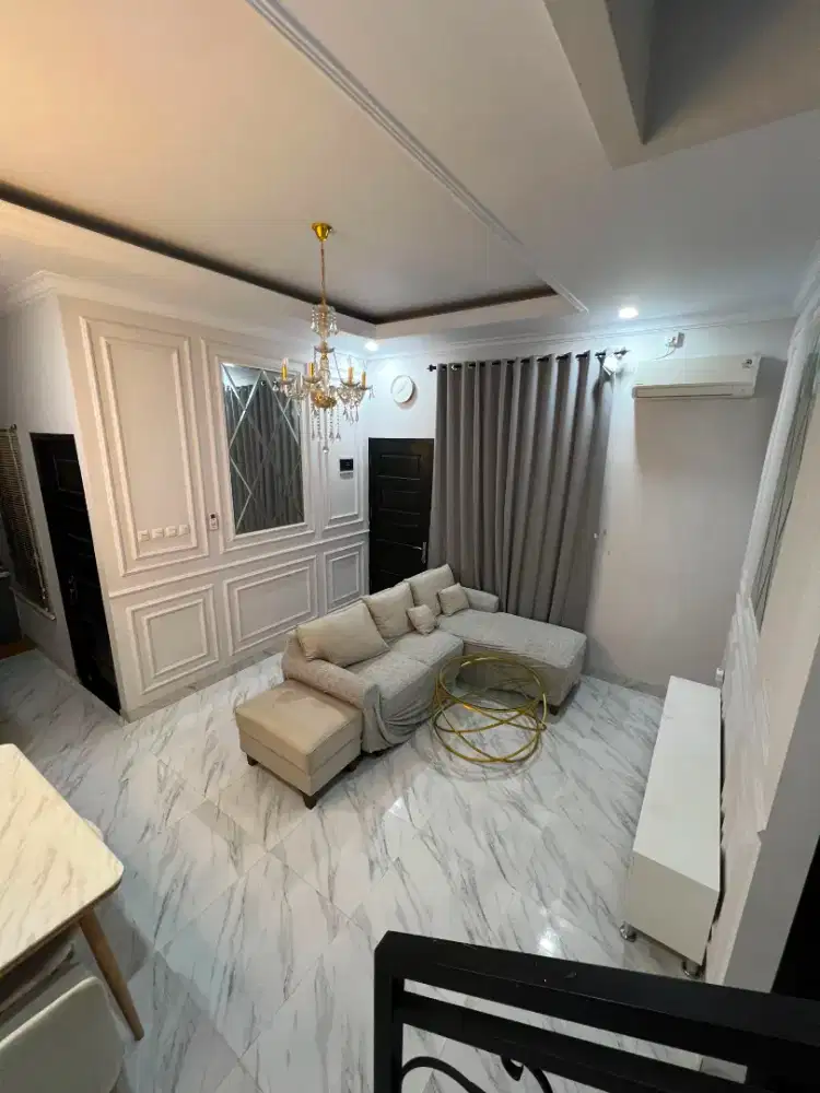 DISEWAKAN RUMAH SEMI FURNISH DI CIGANJUR JAGAKARSA