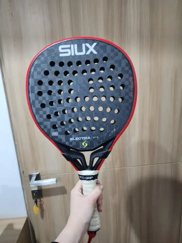 Jual / WTS Raket Padel - SIUX Electra Pro 2026