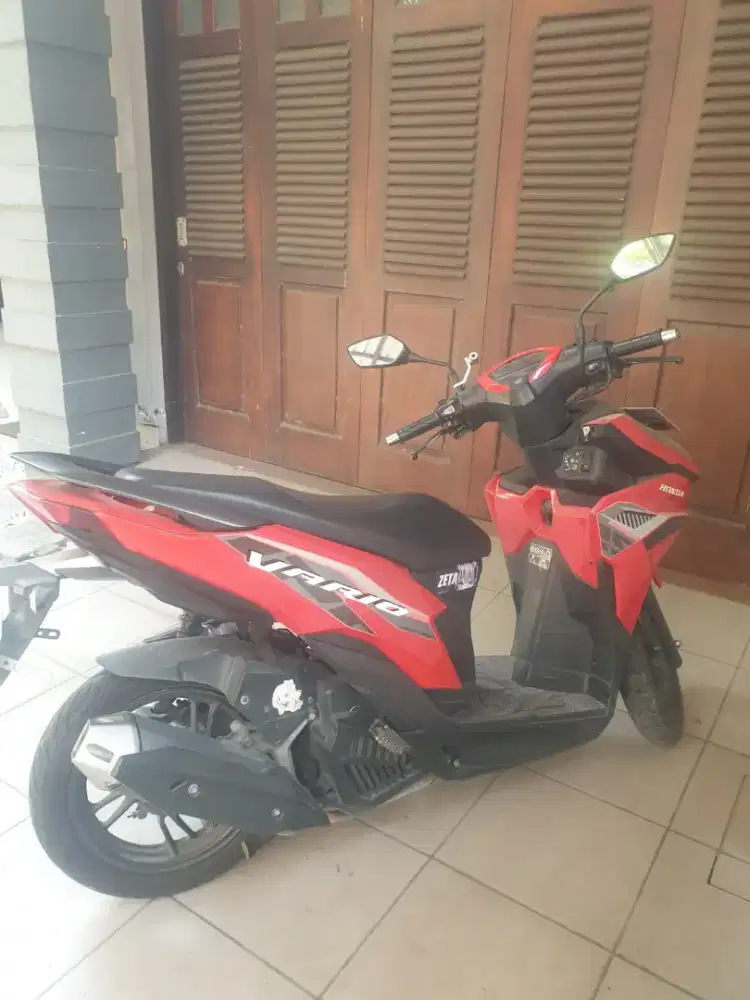 Vario merah kondisi terawat