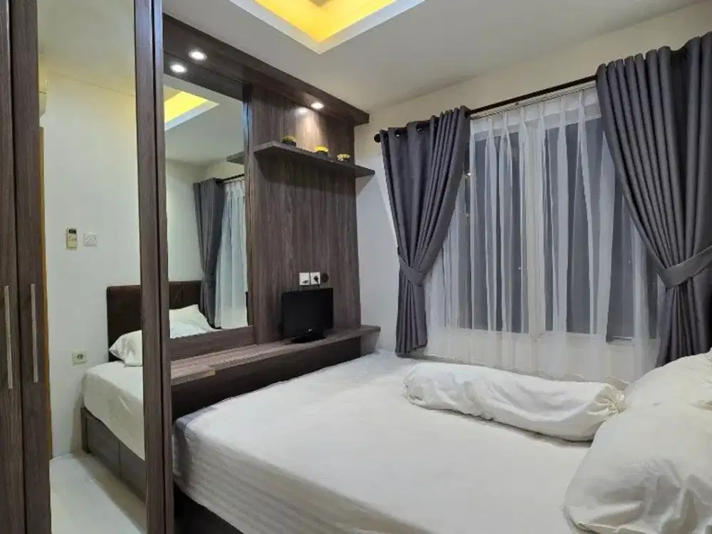 Sewa Signature Park 2BR Siap Huni Full Furnished Renov View Kolam