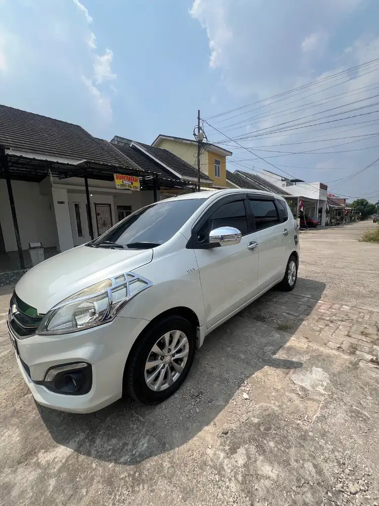 SUZUKI ERTIGA GX AT 2013 ISTIMEWA