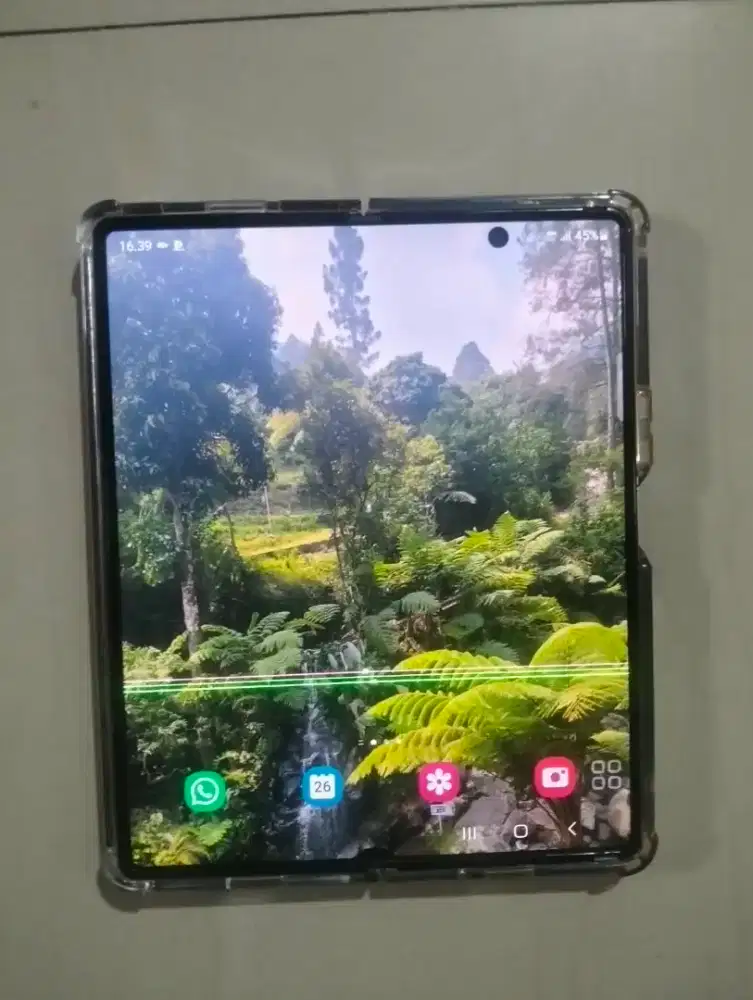 Jual/ tt cari kembalian dari samsung flip ,samsung z ford 2 ram 12gb