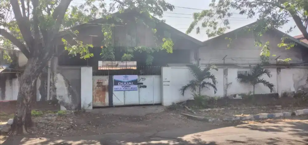 Gudang lama Hitung Tanah Strategis