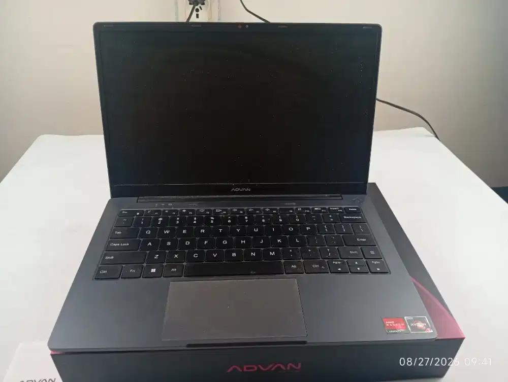 Advan Soulmate Plus AMD Ryzen 5 3500u Ram 8 GB SSD 256