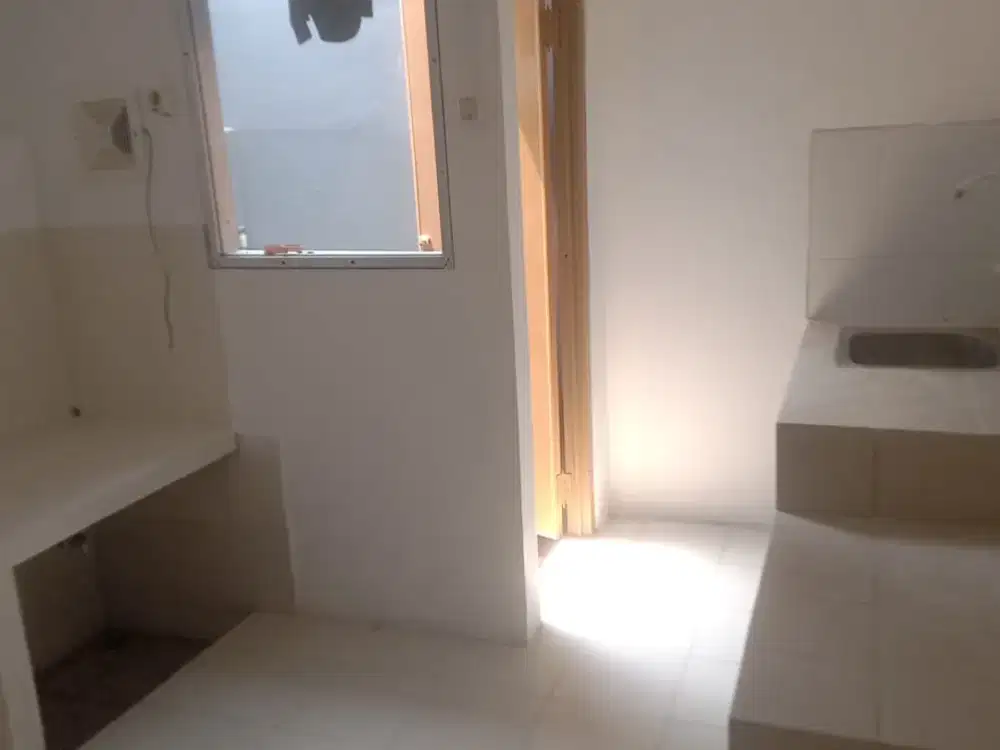 Disewakan Rumah West Portofino, Citra Raya