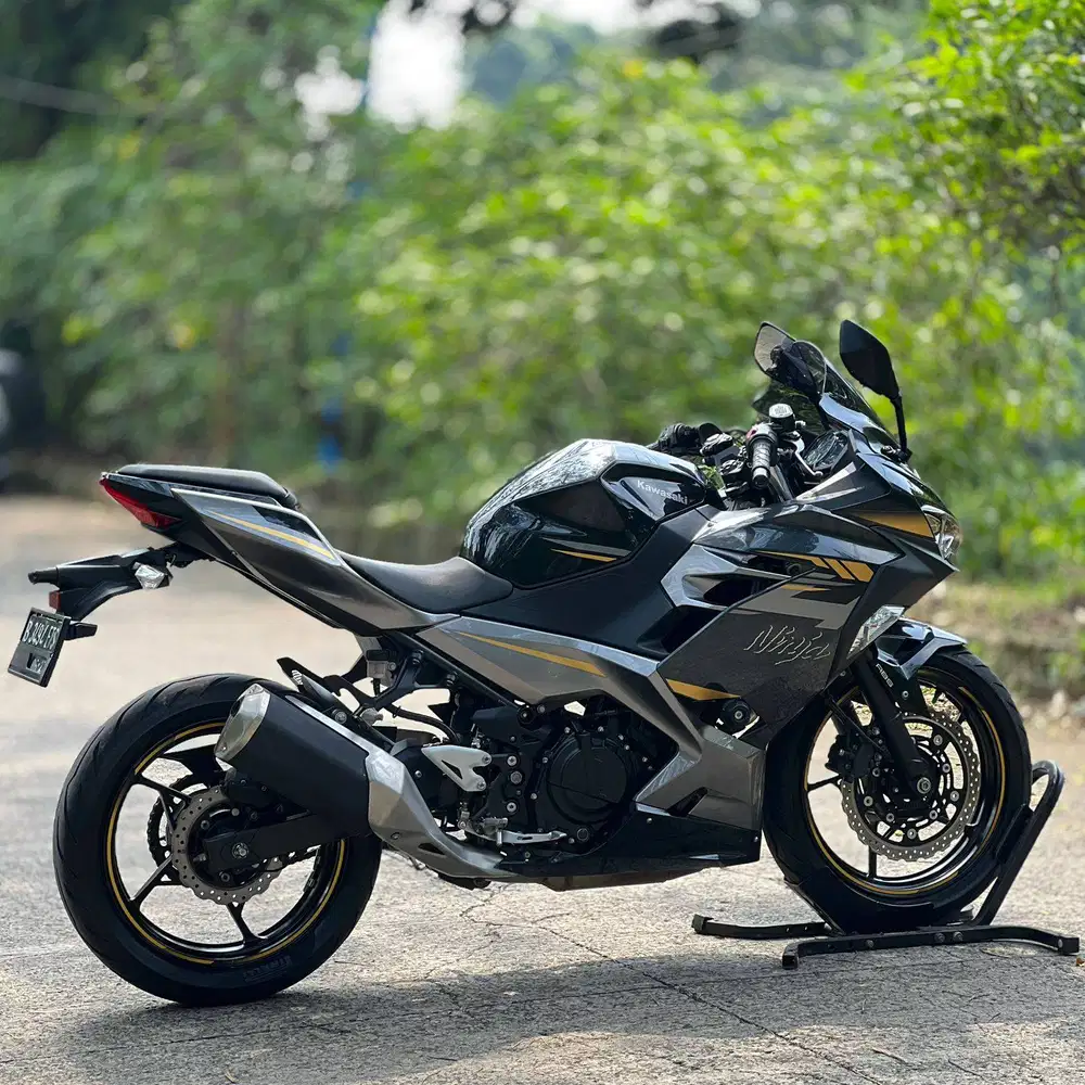 KM LOW! KAWASAKI NEW NINJA 250 FI ABS MDP KEYLESS GREY 2022 PAJAK ON