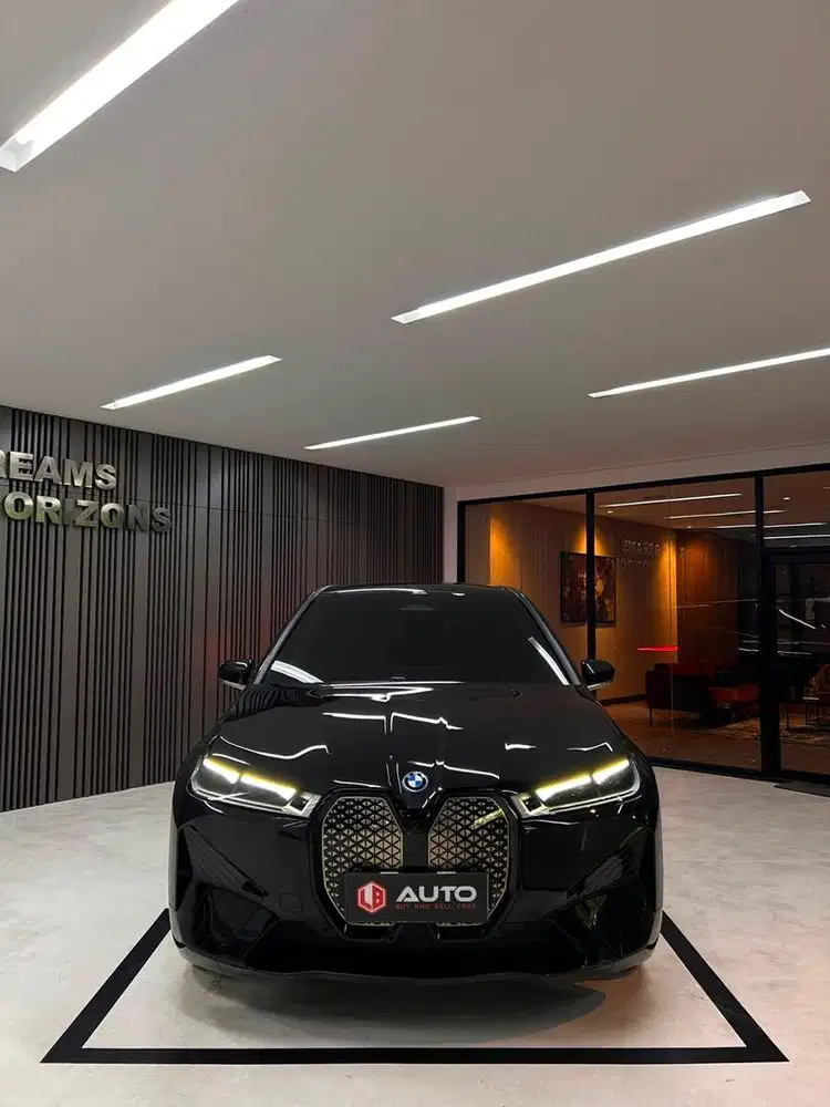 BMW iX EV xDrive 4.0 Tahun 2023