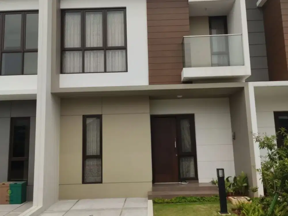 Dijual cepat Rumah 2 lantai di Summarecon Bekasi Cluster Olive,  Bekasi