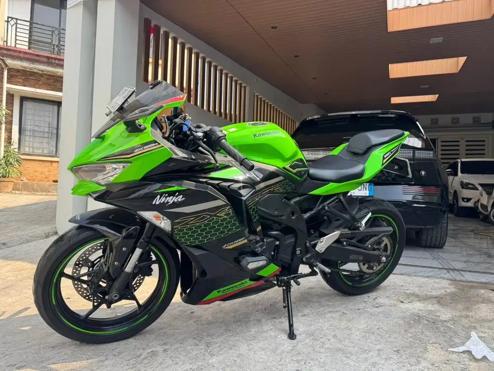 ZX25R ABS 2021 low km 3rb