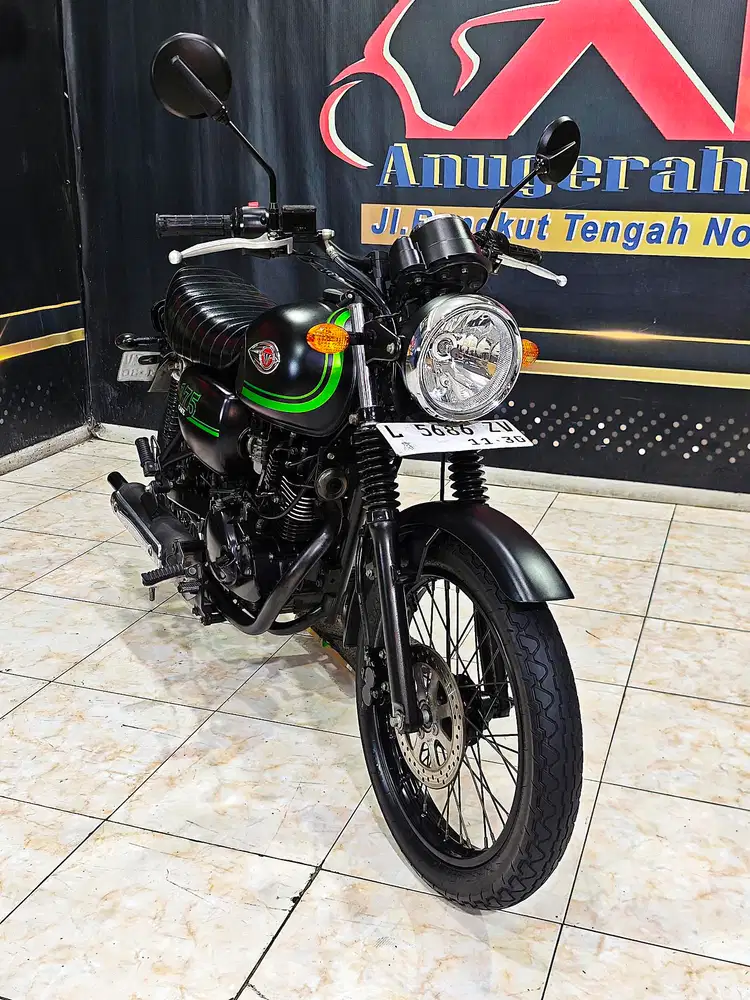 W175 SE Retro clasic Black Matte 2020 mantul.Anugerah motor rungkut