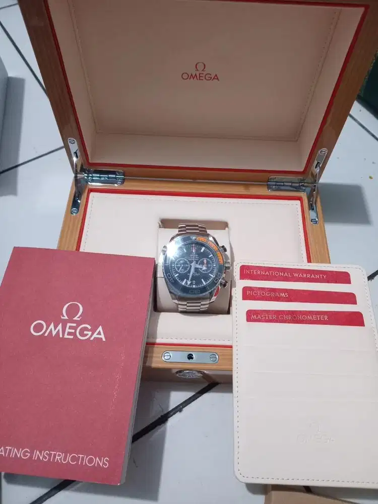 Jam Watch BNIB New ya Original Omega Seamaster Planet Ocean