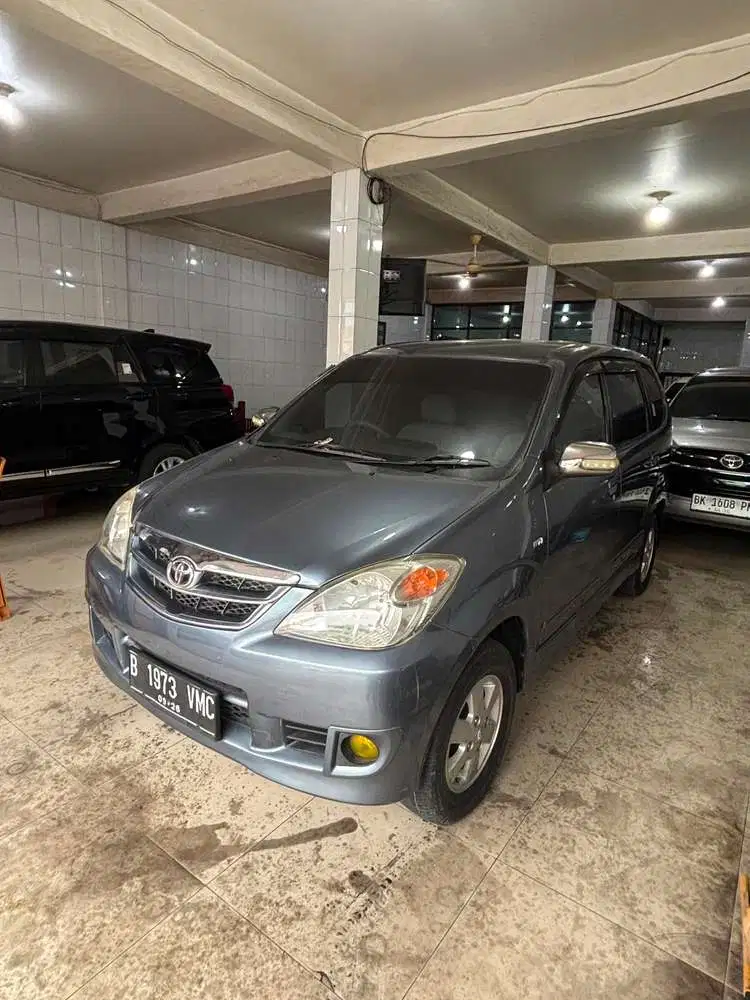 Toyota Avanza 2011 Bensin