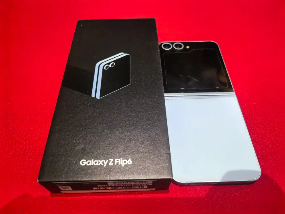 Wts Samsung Galaxy Z Flip 6, Biru, Mulus 90%