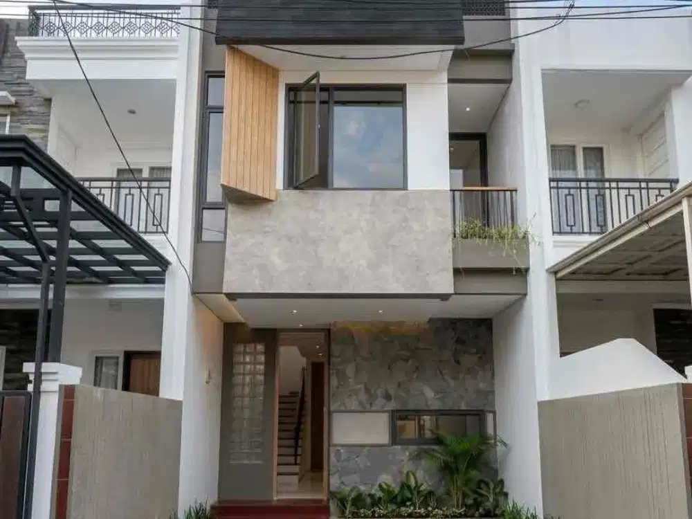 Dijual rumah strategis di pondok bambu jakarta timur