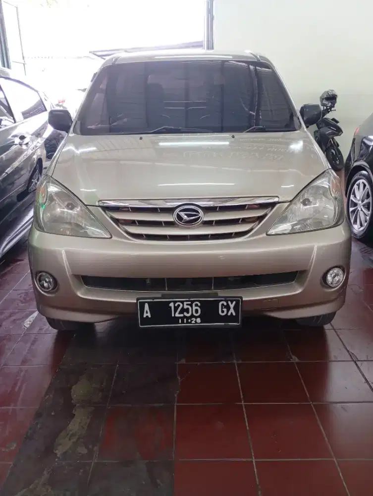 Daihatsu Xenia 1.0 Li MT 2005 Coklat Champaigne