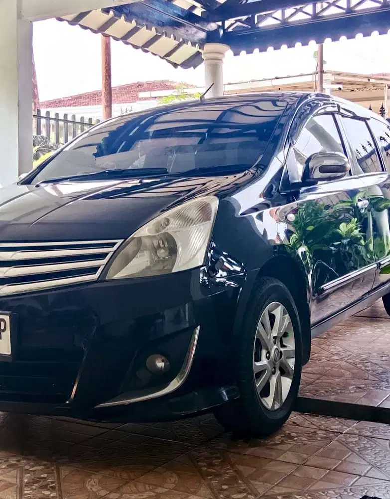 Nissan Grand livina 2012 Bensin