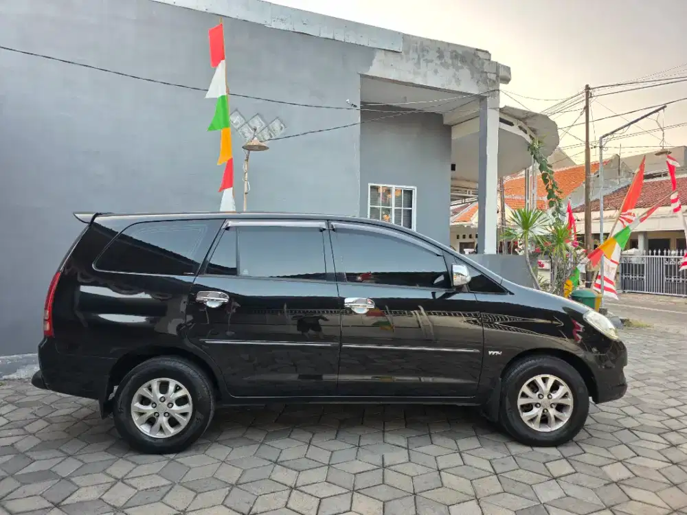 Kijang Innova V 2008 matic