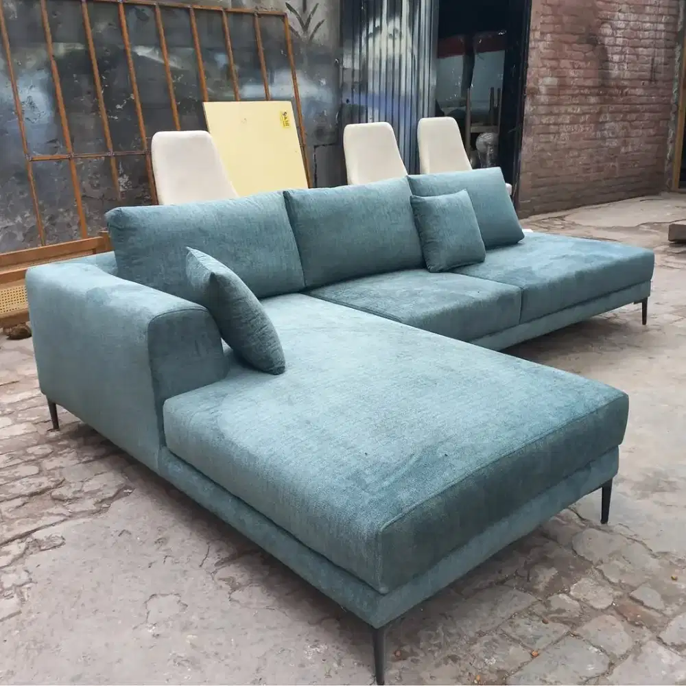 Sofa L biru minimalis