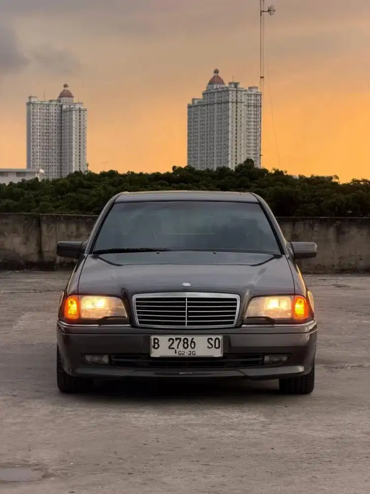 MERCEDES-BENZ C36 AMG 1994
RARE ITEM • Collector's Dream