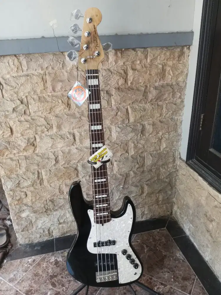 Gitar bass 5 string aktif model jazz bass pick up Jackson
