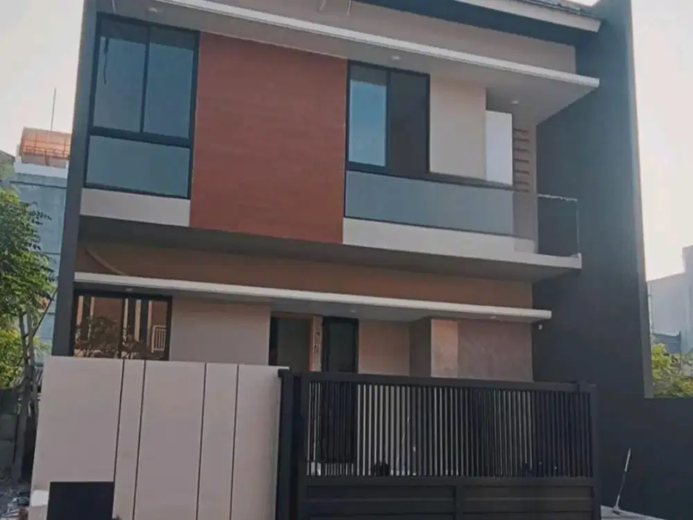 Dijual Rumah Minimalis Florence  Pakuwon City Surabaya