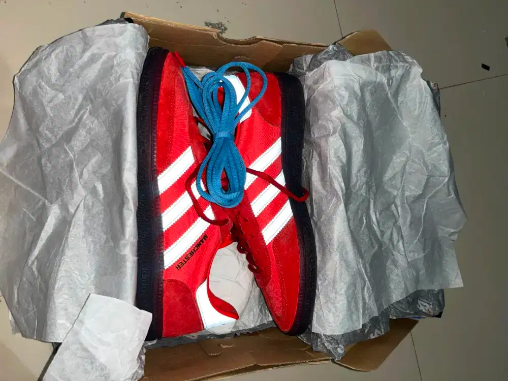 adidas manchester 1/2025 sz 43 bnibwt