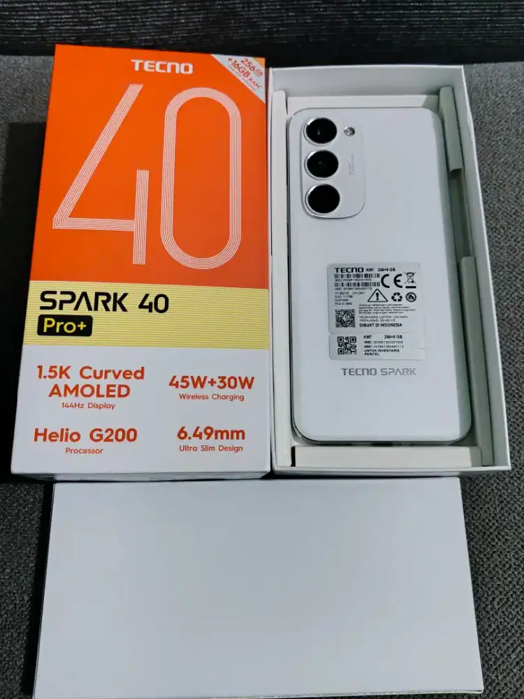 Tecno spark 40 pro+ 8/256 mulus bgt lengkap